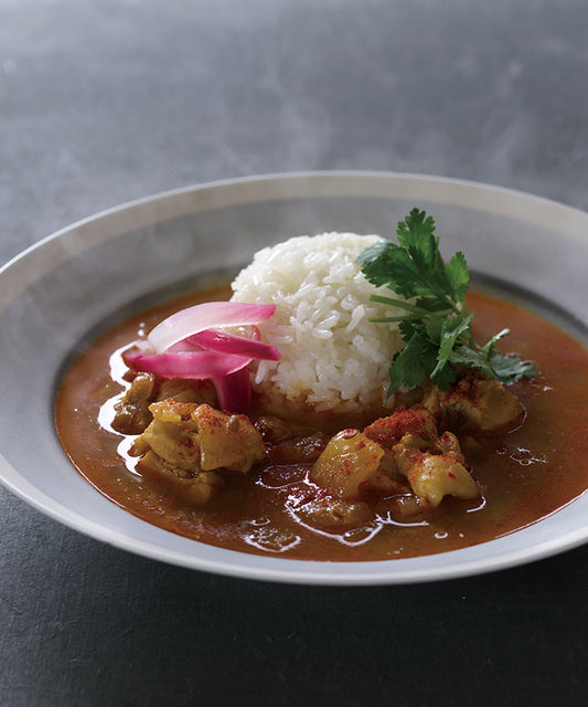 茅乃舎　かやのや　野菜だしの洋風スパイスカレー　だしとスパイス（4皿分）